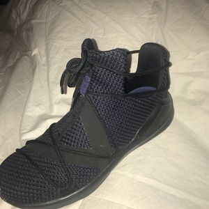 EUC (only worn once)...Navy Blue Pumas